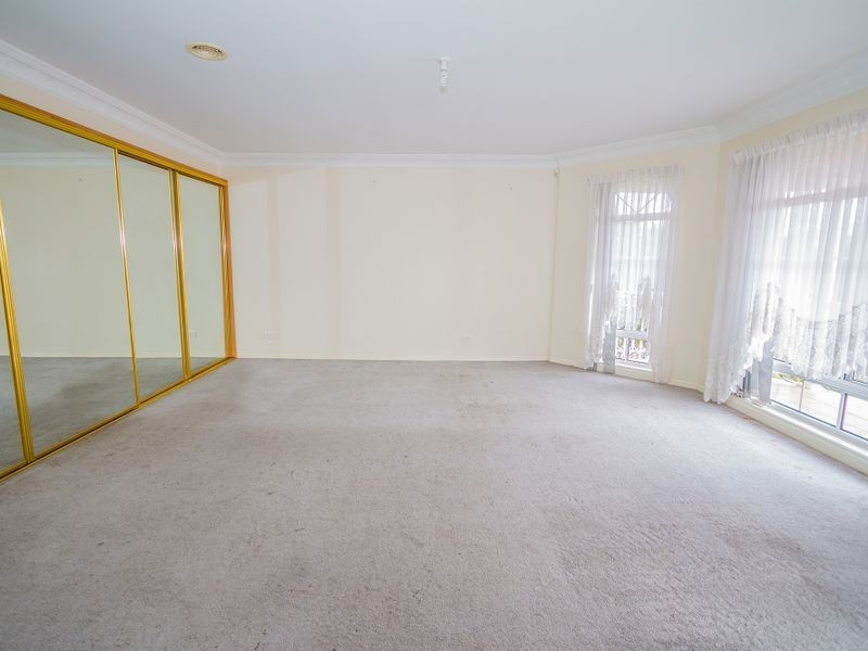 16 Aberdeen Avenue, Greenvale VIC 3059