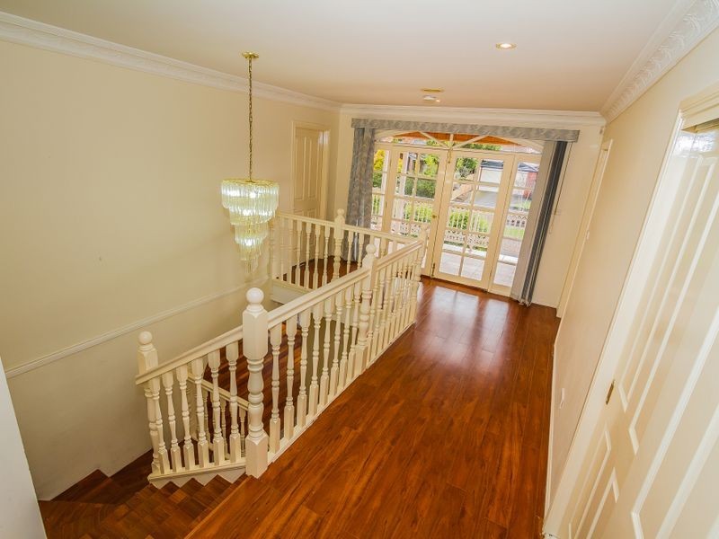 16 Aberdeen Avenue, Greenvale VIC 3059