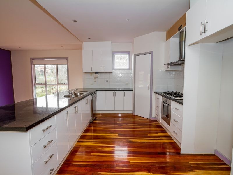 6 Knapdale Court, Greenvale VIC 3059