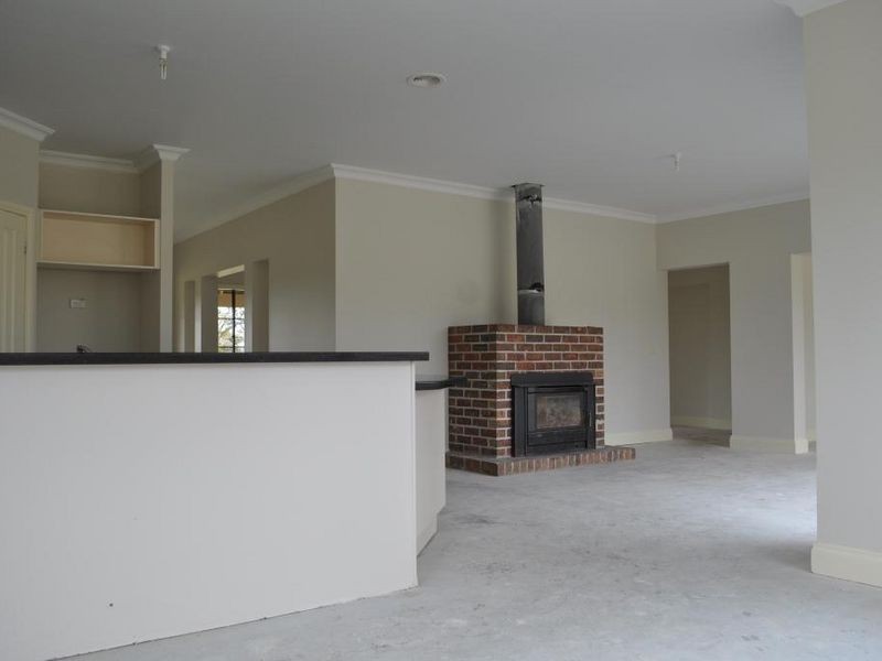 105 Forest Red Gum Drive, Mickleham VIC 3064