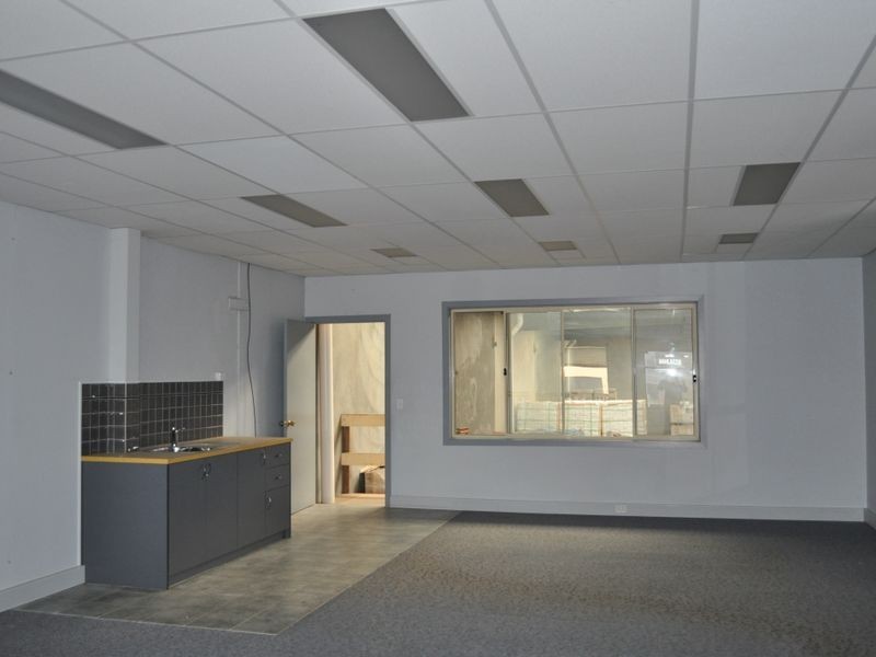 8 Lillee Crescent, Tullamarine VIC 3043