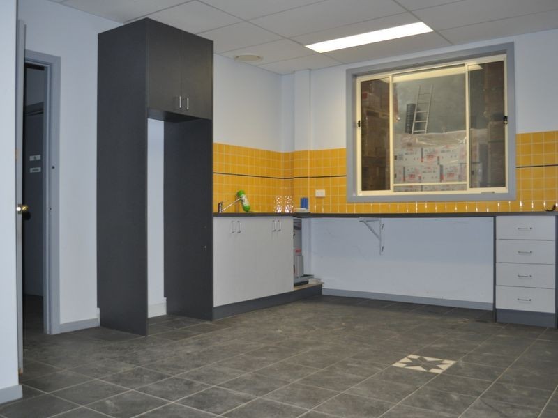 8 Lillee Crescent, Tullamarine VIC 3043