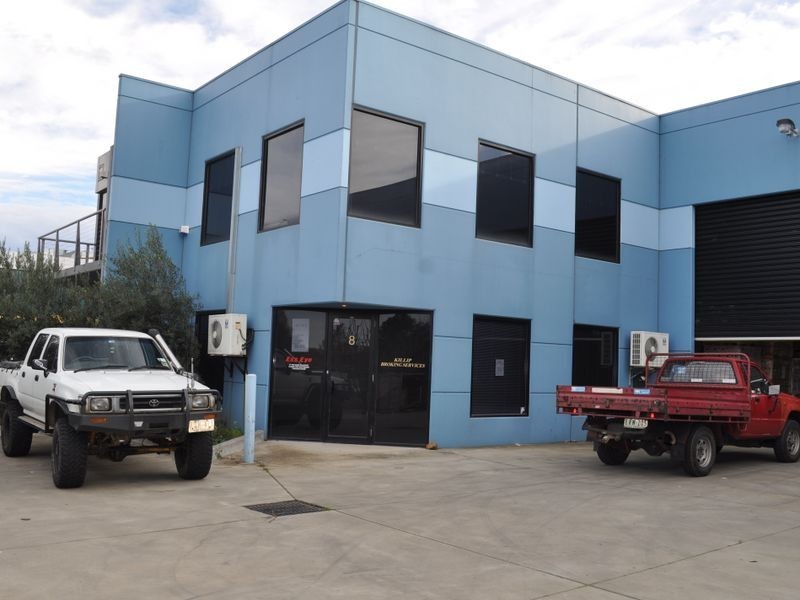 8 Lillee Crescent, Tullamarine VIC 3043