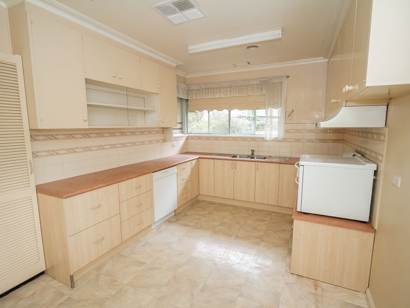 27 Hunter Street, Keilor VIC 3036
