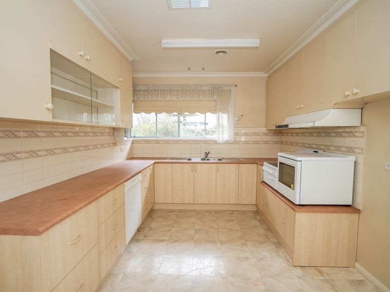 27 Hunter Street, Keilor VIC 3036