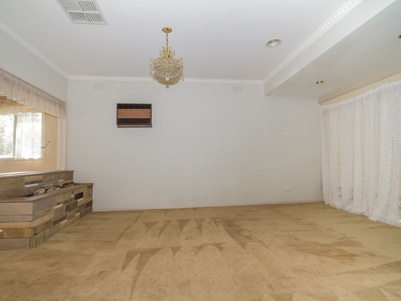 27 Hunter Street, Keilor VIC 3036