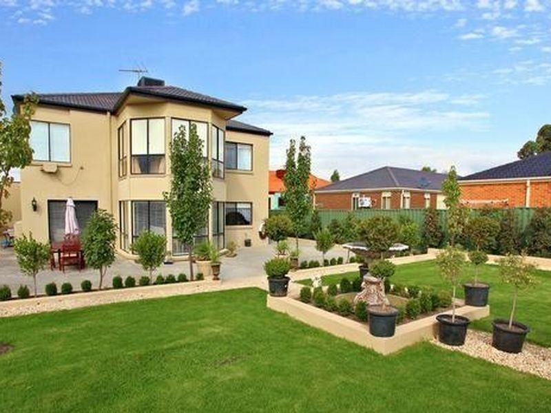 44 Malcolm Creek Parade, Craigieburn VIC 3064