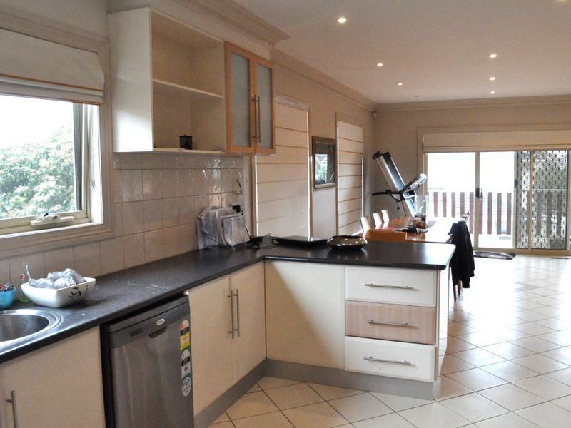 3 Cassinia Crescent, Meadow Heights VIC 3048