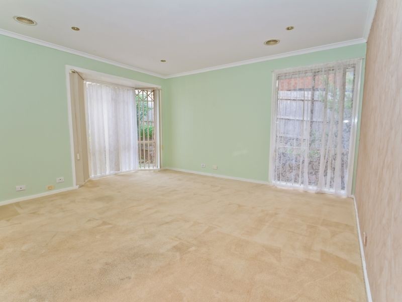 2 Eucalyptus Place, Meadow Heights VIC 3048