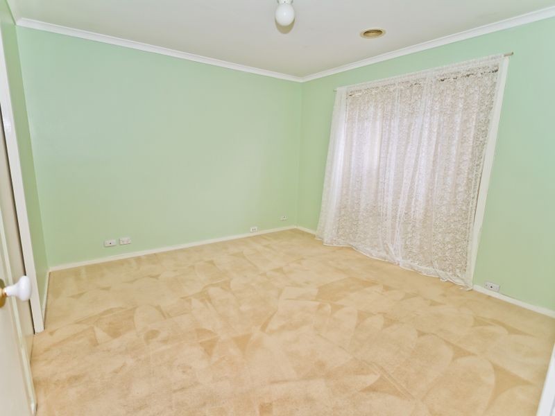 2 Eucalyptus Place, Meadow Heights VIC 3048