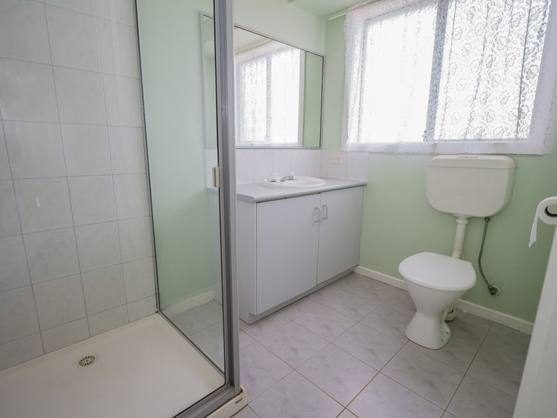 2 Eucalyptus Place, Meadow Heights VIC 3048