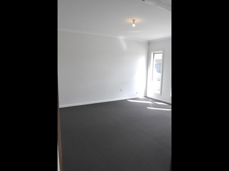 6 Viewside Crescent, Craigieburn VIC 3064