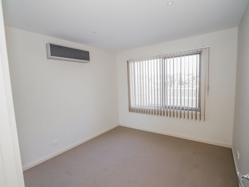 2/28 Ethel Street, Oak Park VIC 3046