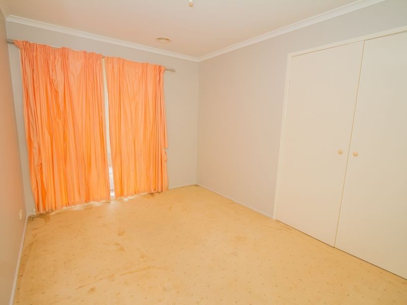 12 Green Valley, Meadow Heights VIC 3048