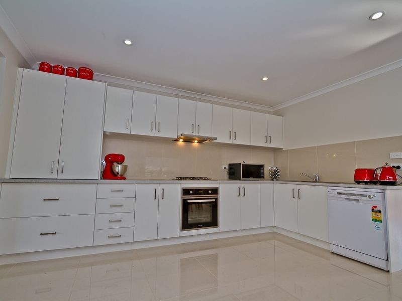 16 Gordon Street, Tullamarine VIC 3043