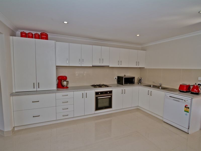 16 Gordon Street, Tullamarine VIC 3043