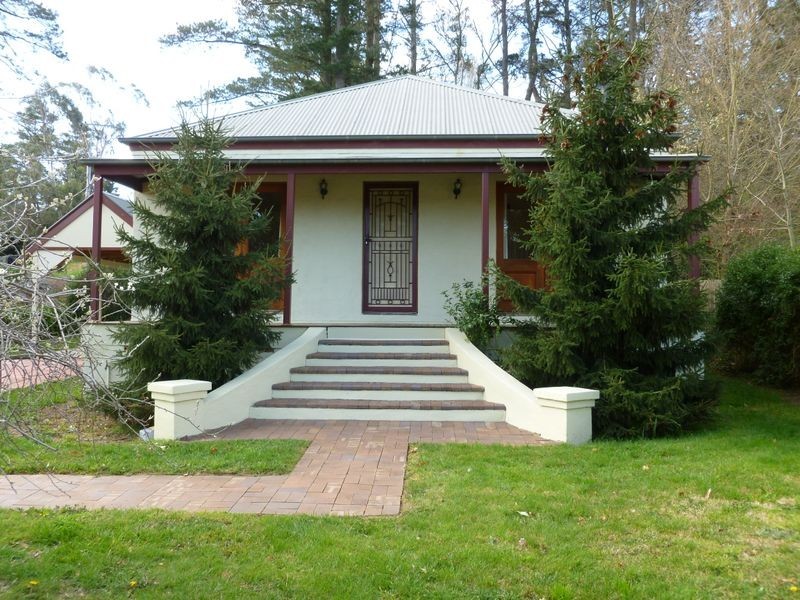 2 Banksia Street, Bowral NSW 2576