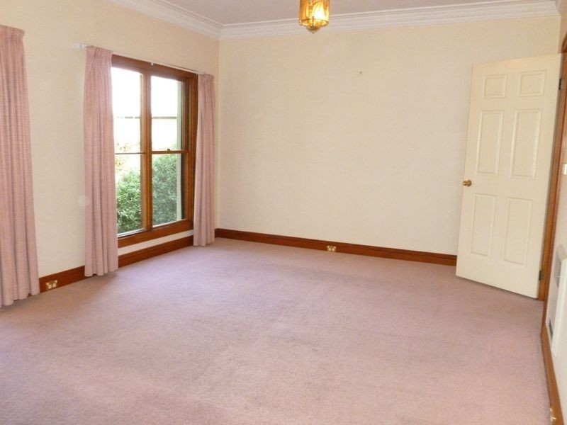 2 Banksia Street, Bowral NSW 2576