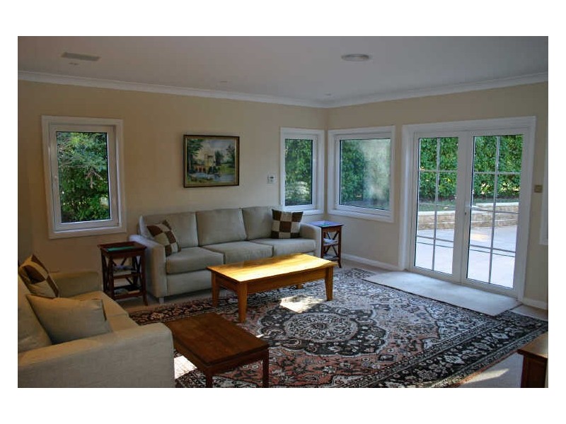 42 Charlotte Street, Burradoo NSW 2576