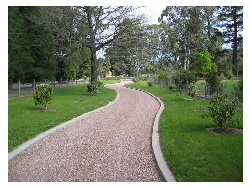 42 Charlotte Street, Burradoo NSW 2576