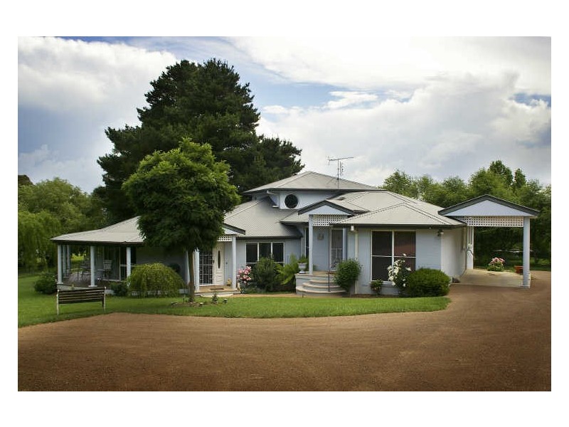 10 Bonnie Glen Road, Bowral NSW 2576