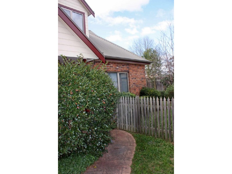 6/4 Short Street, Bowral NSW 2576