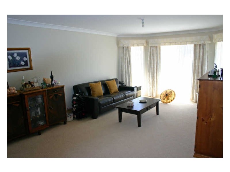 10a Stables Place, Moss Vale NSW 2577