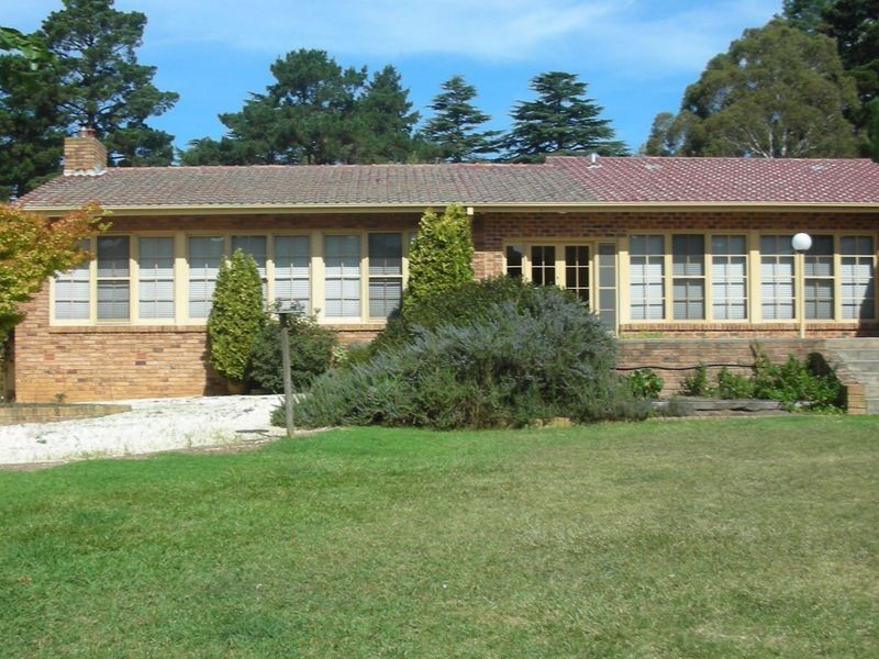 32 Yean Street, Burradoo NSW 2576