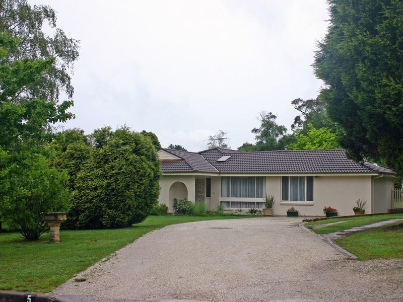 5 Wheen Close, Bowral NSW 2576