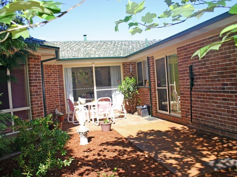 16 Glenrowan Grove, Bowral NSW 2576
