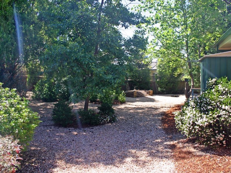 16 Glenrowan Grove, Bowral NSW 2576