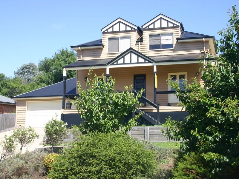 14 Alice Avenue, Bowral NSW 2576