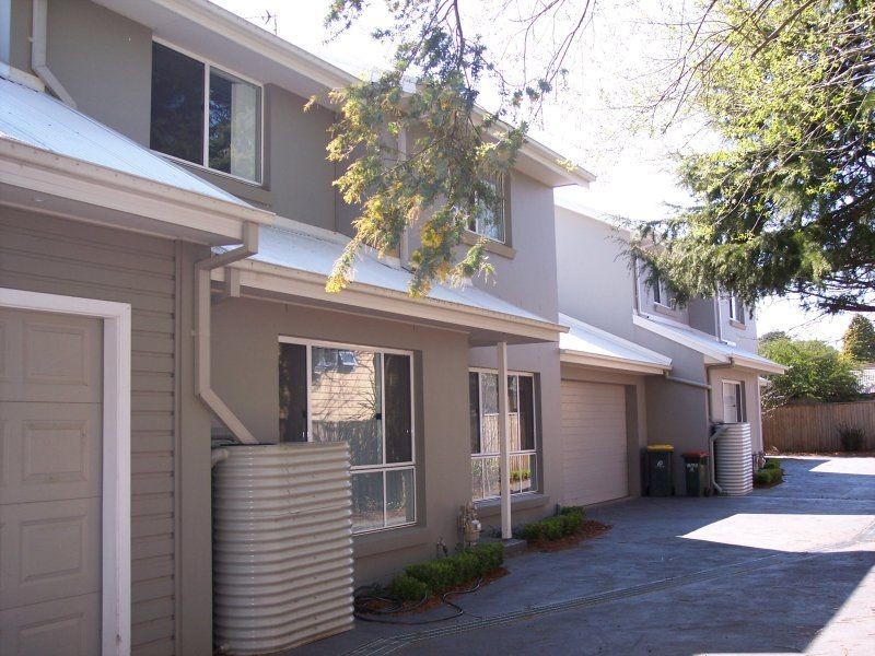 2/34 Gordon Road, Bowral NSW 2576