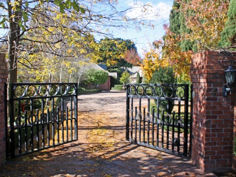 4/4 Short Street, Bowral NSW 2576