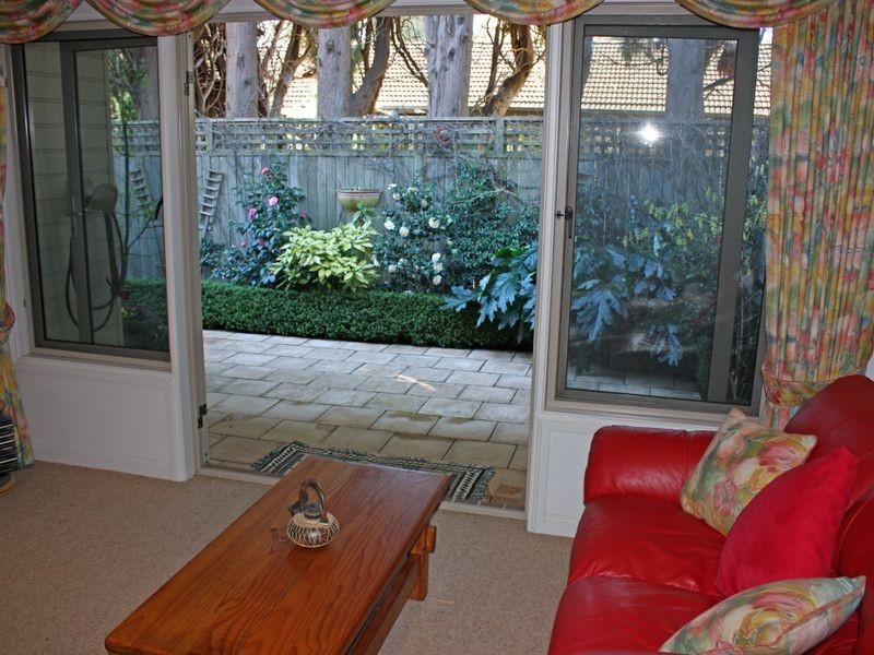 2/4 Short Street, Bowral NSW 2576