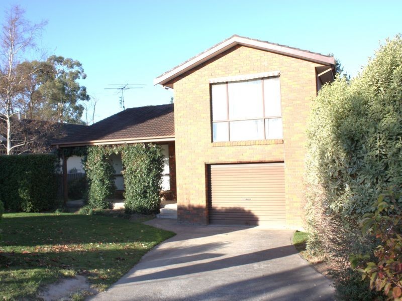 33 Sir Donald Bradman Drive, Bowral NSW 2576