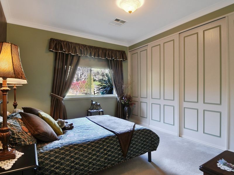 20 Farnborough Drive, Moss Vale NSW 2577