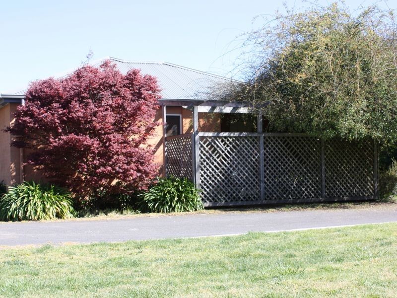 13 Highland Drive, Bowral NSW 2576