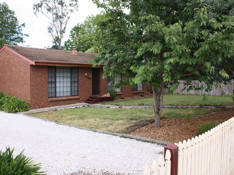 17 Thompson Street, Bowral NSW 2576