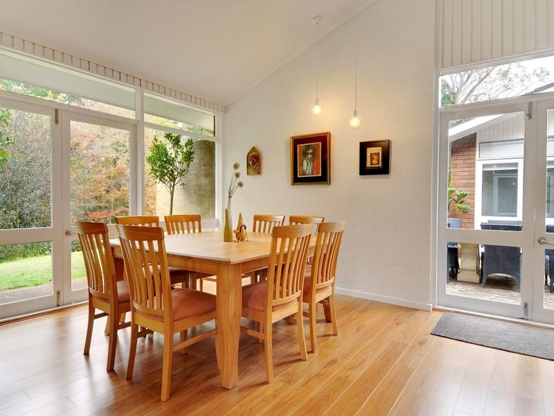 11 Hurlingham Avenue, Burradoo NSW 2576