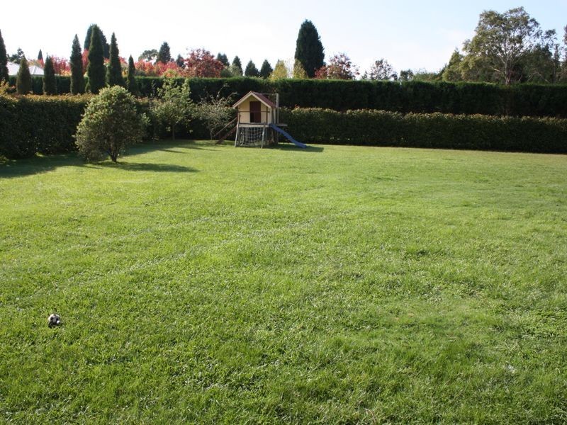 6 Stratford Way, Burradoo NSW 2576