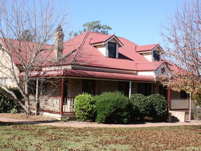 6 Stratford Way, Burradoo NSW 2576