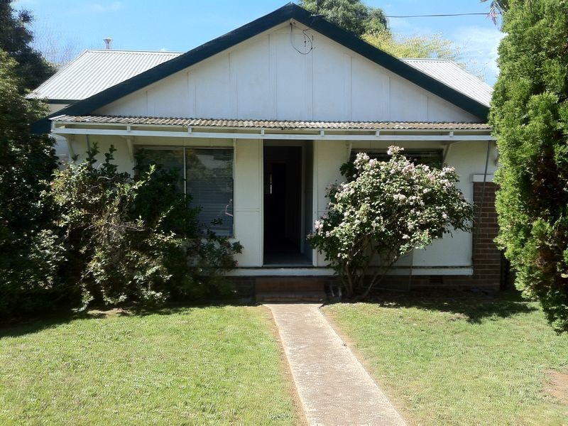 2 Una Street, Bowral NSW 2576