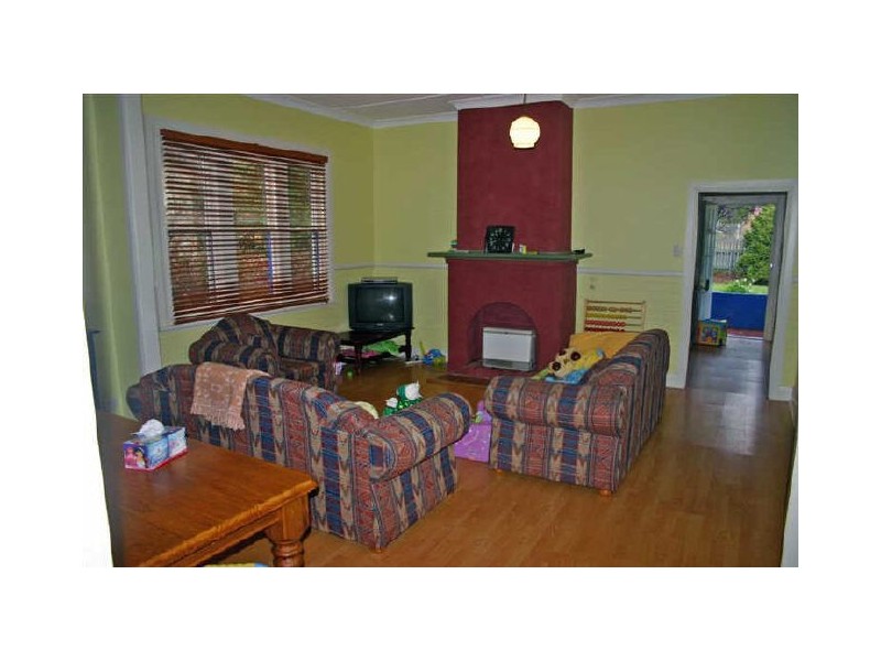 4 Park Road, Bowral NSW 2576