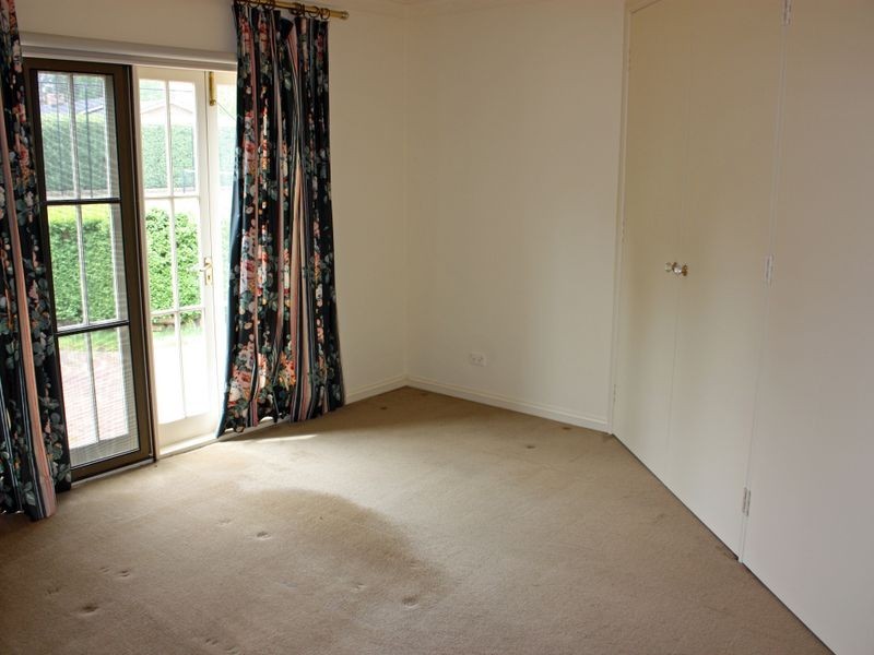 1 Greyleaves Road, Burradoo NSW 2576