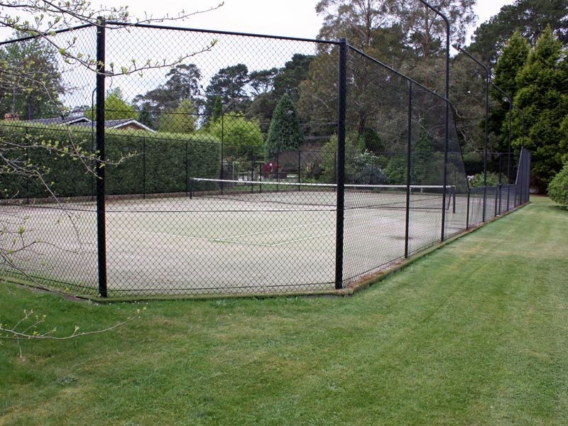 1 Greyleaves Road, Burradoo NSW 2576