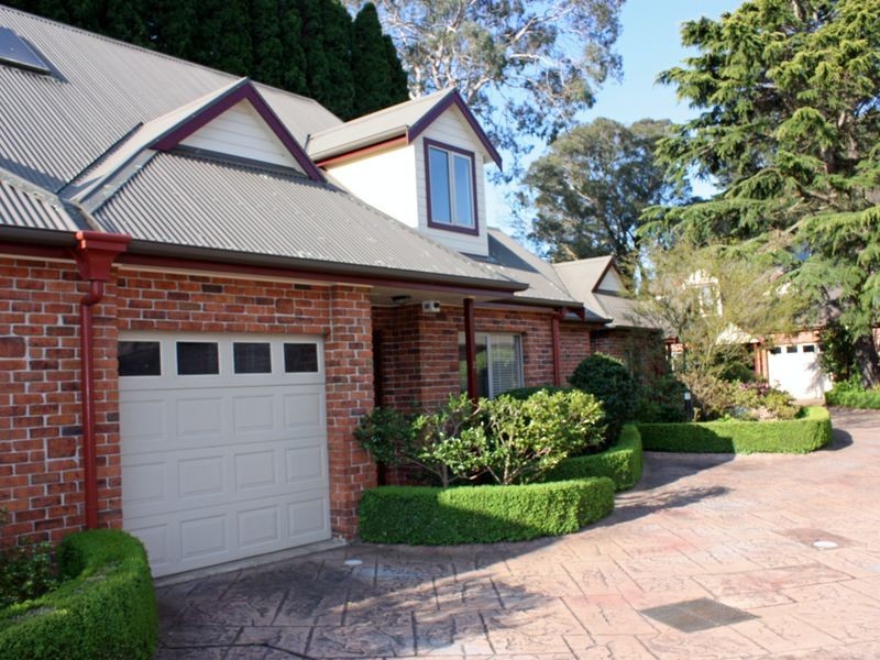 2/4 Short Street, Bowral NSW 2576