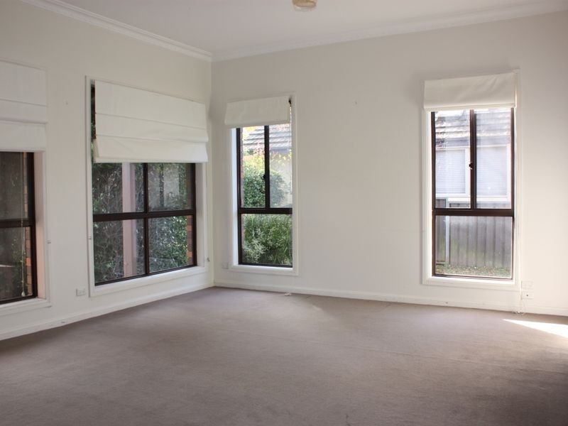 33 Sir Donald Bradman Drive, Bowral NSW 2576