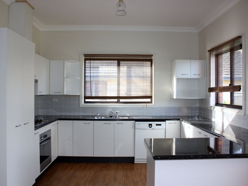 33 Sir Donald Bradman Drive, Bowral NSW 2576