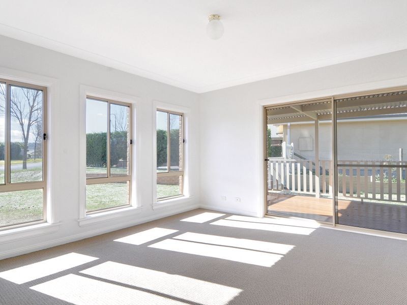 13 Lavis Road, Bong Bong NSW 2576